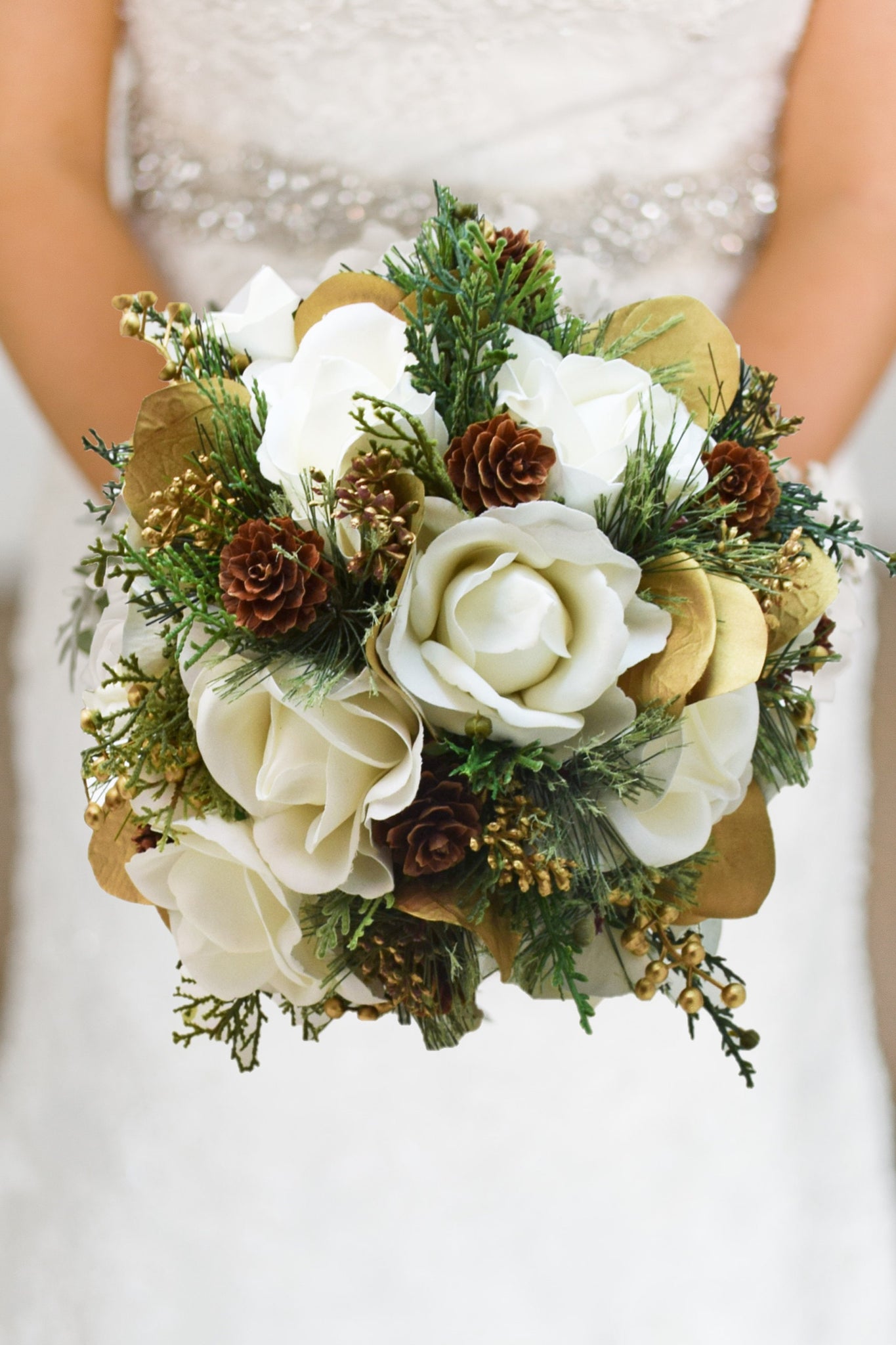 Elegant Floral Bouquet with Eucalyptus and Berries